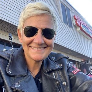 Meet your Posher, Antonella